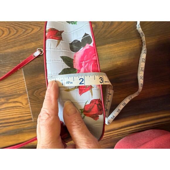 Betsey Johnson Mimi Saddle Crossbody Bag Floral Sides & Lining - Picture 12 of 15